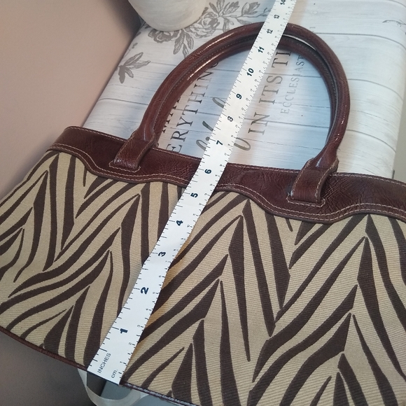 🌿 3/$15🌿EUC⚡Liz Claiborne small shoulder bag - Picture 13 of 14